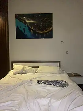 Snapshot of KristieKitty chatting on March 27, 1:22 am KristieKitty online show from March 27, 1:22 am