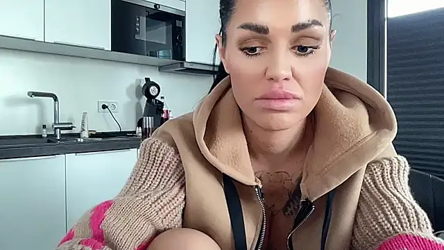 Snapshot of AMBER_HARD chatting on March 22, 10:29 am AMBER HARD online show from March 22, 10:29 am