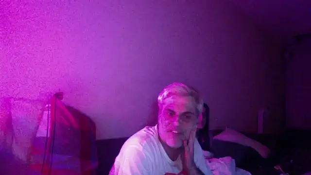 Snapshot of chiara-mario chatting on March 19, 3:43 am chiara-mario online show from March 19, 3:43 am