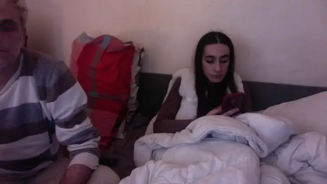 Snapshot of chiara-mario chatting on March 26, 9:37 am chiara-mario online show from March 26, 9:37 am