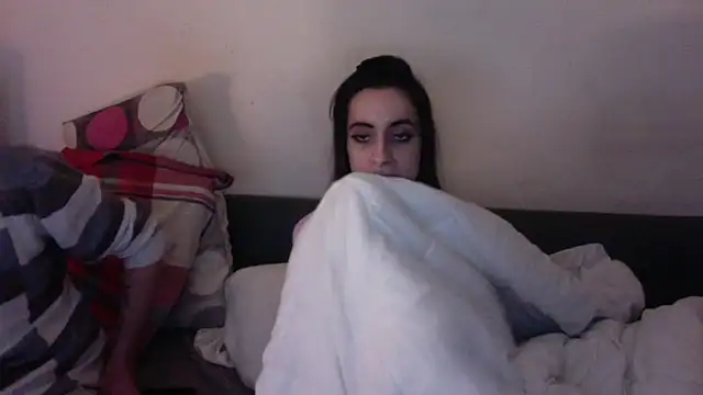 Snapshot of chiara-mario chatting on March 28, 5:07 am chiara-mario online show from March 28, 5:07 am