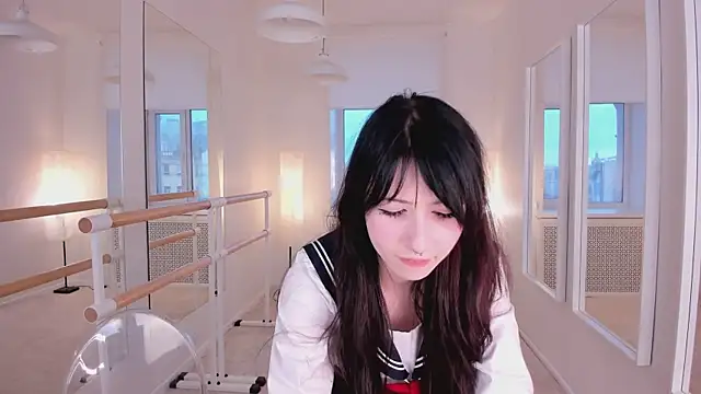 Snapshot of MutedMood_ chatting on March 8, 5:11 am MutedMood online show from March 8, 5:11 am