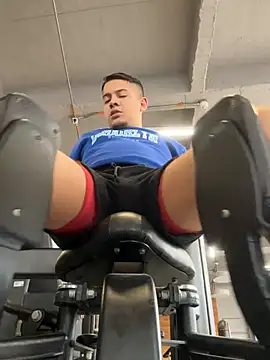 Snapshot of OliverTabordaa chatting on March 18, 8:12 pm OliverTabordaa online show from March 18, 8:12 pm