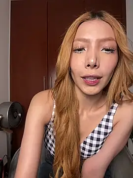 Suki 3 online show from June 9, 9:48 pm
