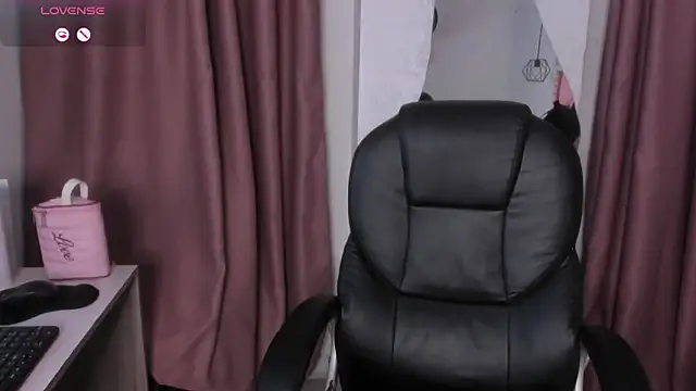 mia  star1 online show from March 30, 7:15 pm