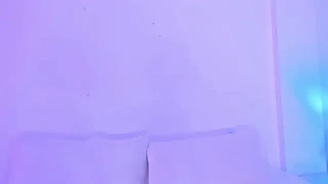 Eve-01 online show from May 5, 8:28 pm