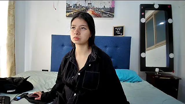 Snapshot of HIMAWARY_SOIN5 chatting on March 11, 1:39 pm HIMAWARY SOIN5 online show from March 11, 1:39 pm