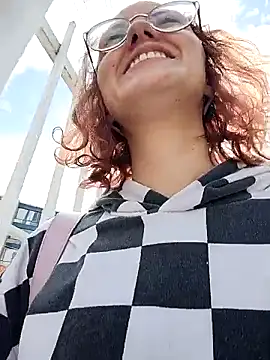 Snapshot of susanhottie1 chatting on March 11, 7:42 pm susanhottie1 online show from March 11, 7:42 pm