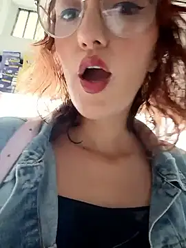 Snapshot of susanhottie1 chatting on March 20, 2:11 pm susanhottie1 online show from March 20, 2:11 pm