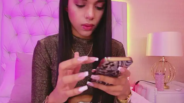 Snapshot of MeganRoseh chatting on March 12, 8:04 pm MeganRoseh online show from March 12, 8:04 pm