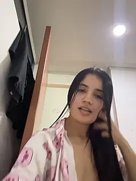 Snapshot of Lucy_engel chatting on March 10, 10:26 pm Lucy engel online show from March 10, 10:26 pm