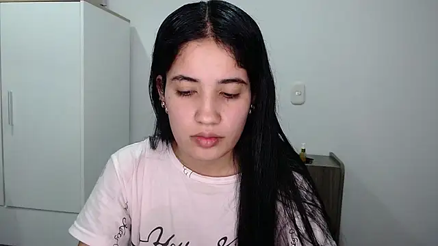 Snapshot of Lucy_engel chatting on April 26, 11:57 pm Lucy engel online show from April 26, 11:57 pm