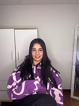 Snapshot of Lucy_engel chatting on May 27, 1:57 am Lucy engel online show from May 27, 1:57 am