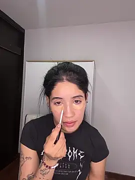 Snapshot of Lucy_engel chatting on May 30, 11:57 pm Lucy engel online show from May 30, 11:57 pm