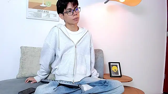 Snapshot of daniell_rdrig chatting on March 5, 12:45 pm daniell rdrig online show from March 5, 12:45 pm