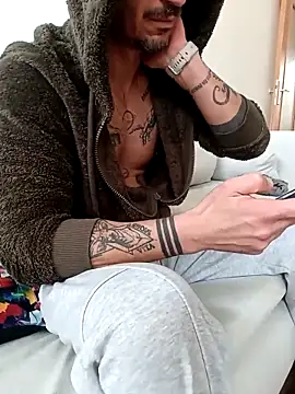 Snapshot of Anatoliman chatting on March 8, 9:02 am Anatoliman online show from March 8, 9:02 am