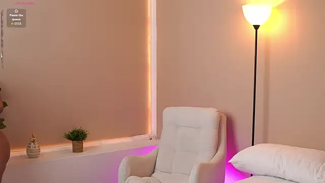 Snapshot of Addele_Rose chatting on March 26, 8:14 pm Addele Rose online show from March 26, 8:14 pm