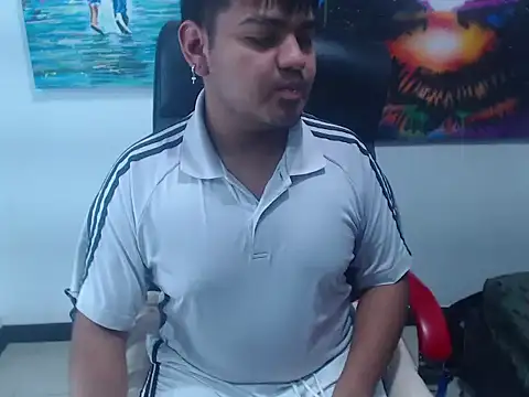 Snapshot of XNoahDeepThroatX chatting on March 18, 8:17 am XNoahDeepThroatX online show from March 18, 8:17 am