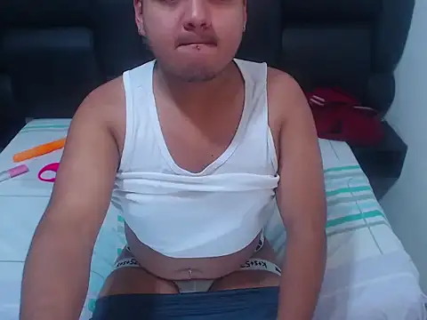 Snapshot of XNoahDeepThroatX chatting on March 19, 5:55 am XNoahDeepThroatX online show from March 19, 5:55 am