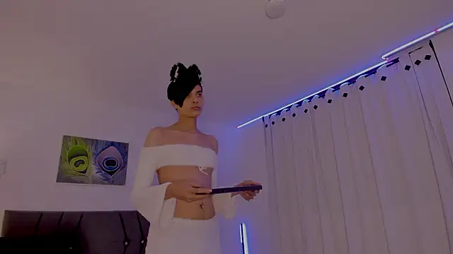 Snapshot of Camilaladysmith chatting on March 8, 2:04 am Camilaladysmith online show from March 8, 2:04 am