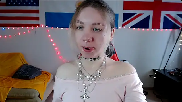 Nica Kawaii online show from March 12, 5:13 am