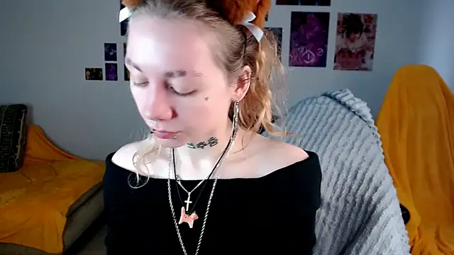 Snapshot of Nica_Kawaii chatting on April 15, 2:13 pm Nica Kawaii online show from April 15, 2:13 pm