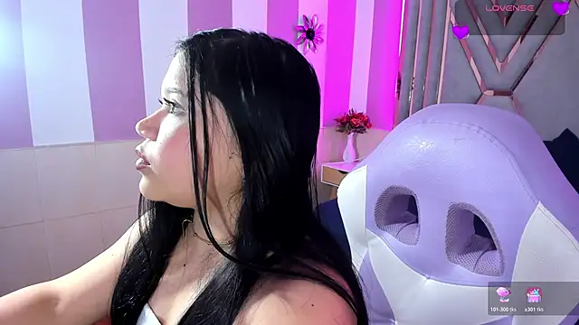 Snapshot of cony_ferrer chatting on March 6, 4:42 am cony ferrer online show from March 6, 4:42 am