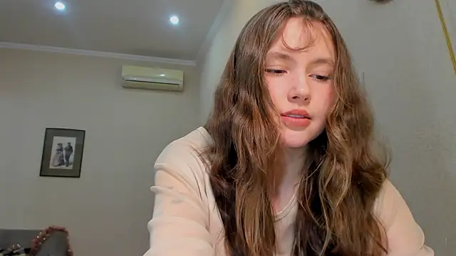 Snapshot of MaryannSofts chatting on March 13, 3:29 pm MaryannSofts online show from March 13, 3:29 pm