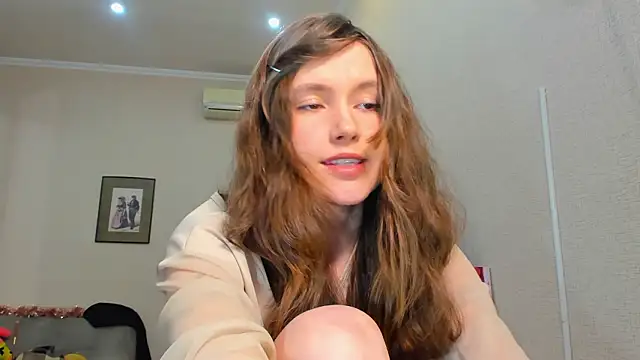 Snapshot of MaryannSofts chatting on March 27, 2:39 pm MaryannSofts online show from March 27, 2:39 pm