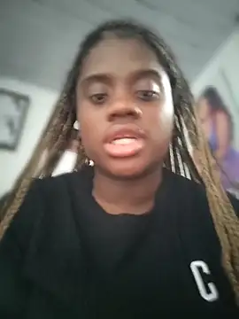 Snapshot of YourLiaa_ chatting on March 6, 9:55 pm YourLiaa online show from March 6, 9:55 pm