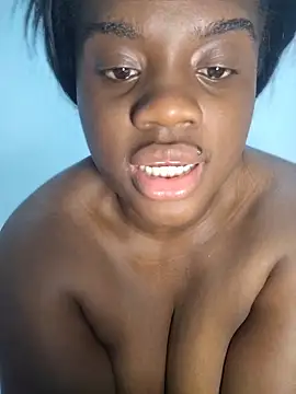 Snapshot of YourLiaa_ chatting on March 20, 10:47 pm YourLiaa online show from March 20, 10:47 pm