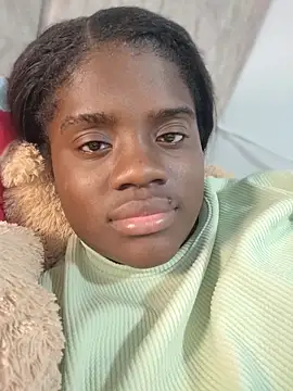 Snapshot of YourLiaa_ chatting on March 26, 12:06 am YourLiaa online show from March 26, 12:06 am