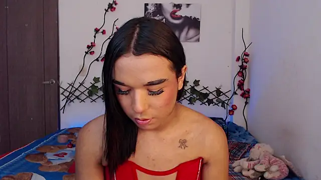 Snapshot of Candyy_doll__ chatting on April 30, 2:07 am Candyy doll online show from April 30, 2:07 am