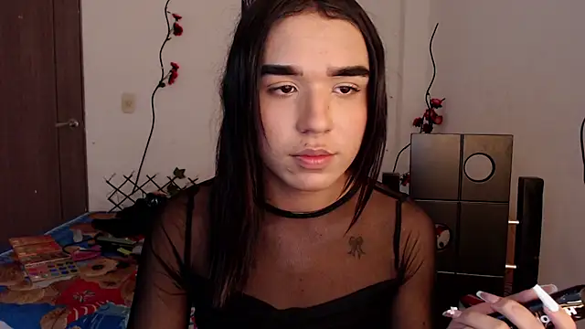 Snapshot of Candyy_doll__ chatting on May 4, 5:03 am Candyy doll online show from May 4, 5:03 am