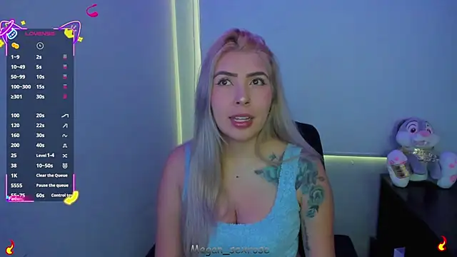Snapshot of Megan_sexrosse chatting on March 18, 8:45 pm Megan sexrosse online show from March 18, 8:45 pm