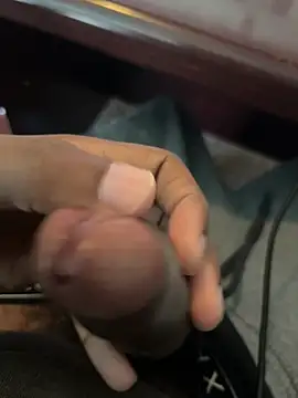 sexcboi69 online show from July 9, 9:19 pm