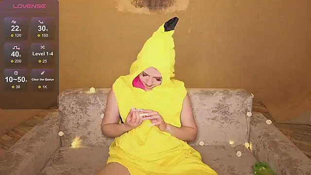 Snapshot of Banana_Bowl chatting on March 9, 9:35 am Banana Bowl online show from March 9, 9:35 am