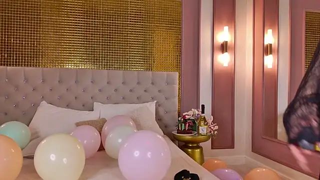 Snapshot of KiraProsper chatting on March 23, 6:17 am KiraProsper online show from March 23, 6:17 am