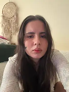 Snapshot of itstherealmina chatting on March 18, 2:42 pm itstherealmina online show from March 18, 2:42 pm