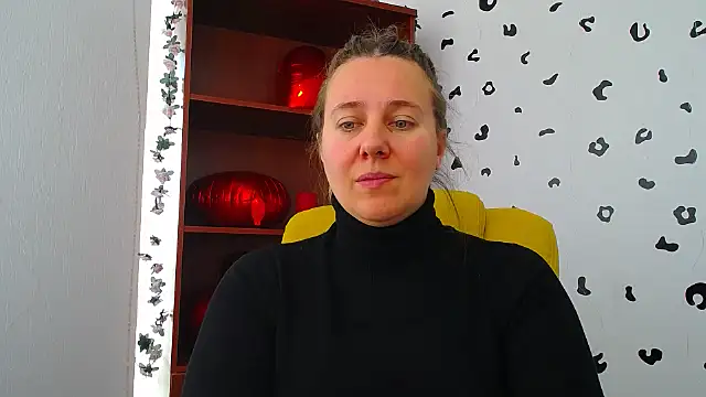 Snapshot of Nionelly chatting on March 6, 9:06 am Nionelly online show from March 6, 9:06 am