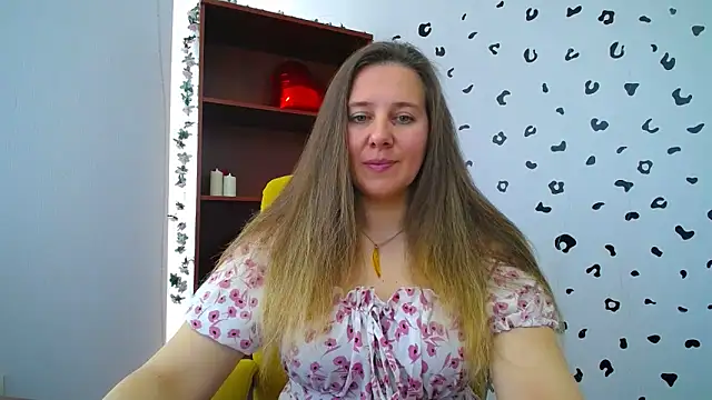 Snapshot of Nionelly chatting on March 20, 10:53 am Nionelly online show from March 20, 10:53 am