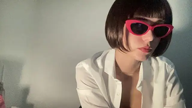 Snapshot of SlowVenomXX chatting on March 24, 3:06 pm SlowVenomXX online show from March 24, 3:06 pm