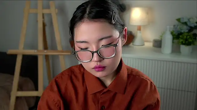 Snapshot of NelleMihalko chatting on March 18, 11:02 am NelleMihalko online show from March 18, 11:02 am