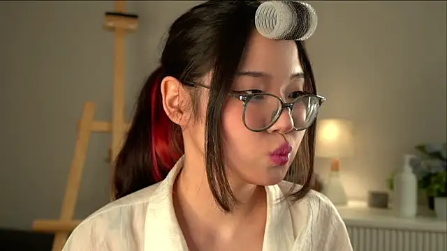 Snapshot of NelleMihalko chatting on March 21, 11:04 am NelleMihalko online show from March 21, 11:04 am