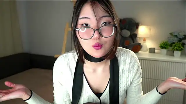 Snapshot of NelleMihalko chatting on March 26, 11:05 am NelleMihalko online show from March 26, 11:05 am