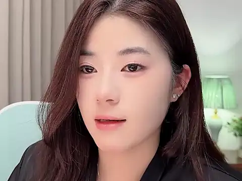 Nicole20266 online show from March 13, 1:51 pm