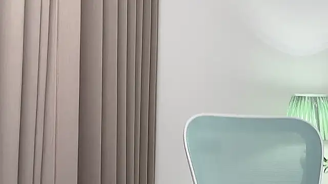 Nicole20266 online show from March 18, 2:04 am