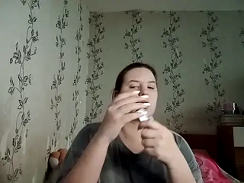 Snapshot of symmetryinvoid chatting on March 25, 6:52 am symmetryinvoid online show from March 25, 6:52 am