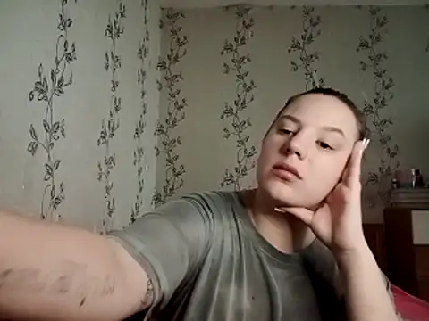 Snapshot of symmetryinvoid chatting on March 26, 5:13 am symmetryinvoid online show from March 26, 5:13 am