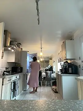 Snapshot of BunnyBallyX chatting on March 28, 6:24 am BunnyBallyX online show from March 28, 6:24 am